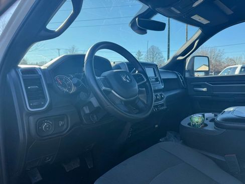 Used 2023 RAM 2500 Big Horn w/ Cold Weather Group image 11