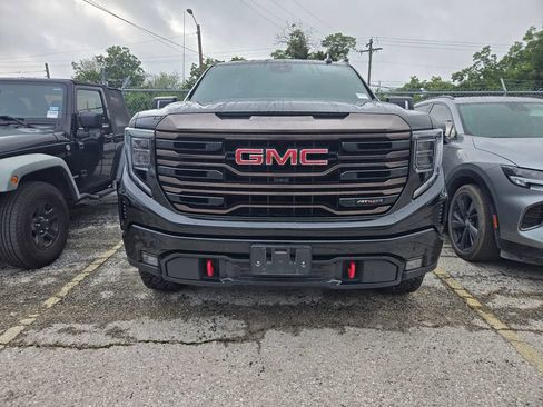 Used 2023 GMC Sierra 1500 AT4X AWD/4WD image 3