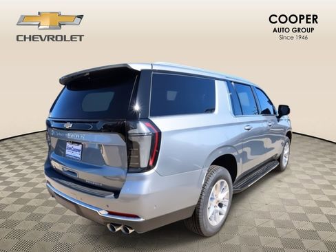 New 2026 Chevrolet Suburban Premier image 20