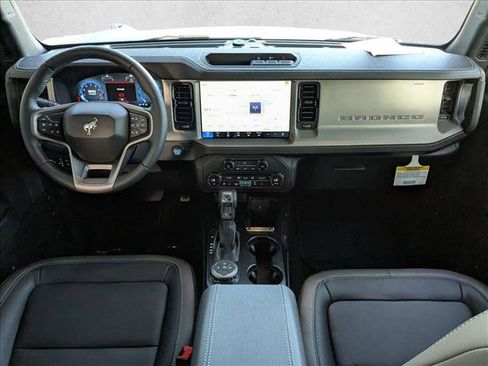 New 2025 Ford Bronco Outer Banks image 13