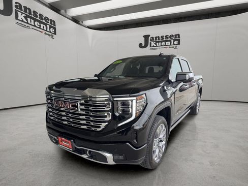 Used 2024 GMC Sierra 1500 Denali w/ Denali Reserve Package AWD/4WD image 5