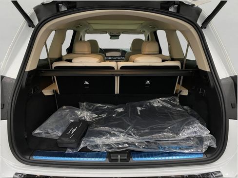New 2026 Mercedes-Benz GLS 450 4MATIC image 6