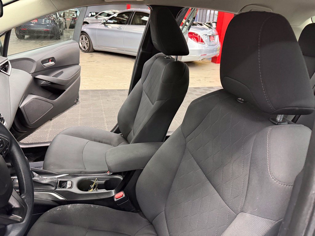 Used 2021 Toyota Corolla LE w/ Carpet Mat Package (TMS) FWD image 33