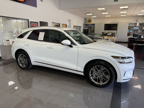 Used 2025 Genesis GV70 2.5T w/ Advanced Package image 6
