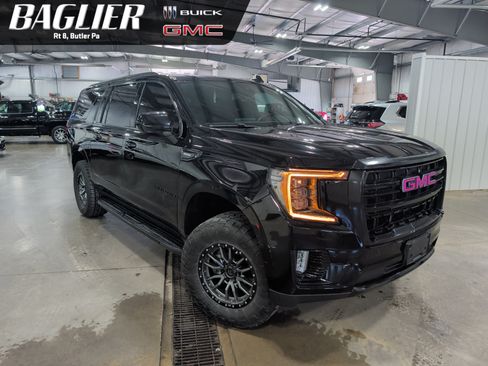 Used 2022 GMC Yukon XL SLE AWD/4WD image 1