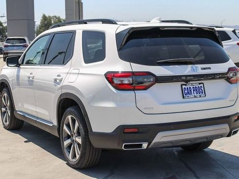 New 2025 Honda Pilot Elite image 14