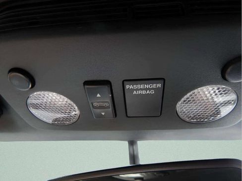 Used 2015 Ford Mustang Premium image 38