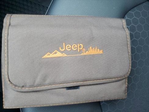 Certified 2018 Jeep Compass Latitude w/ Popular Equipment Group image 32