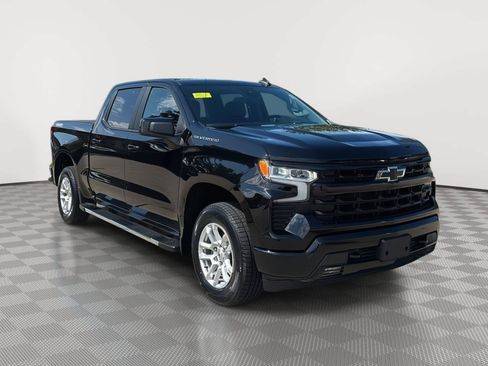 Used 2023 Chevrolet Silverado 1500 RST AWD/4WD image 3