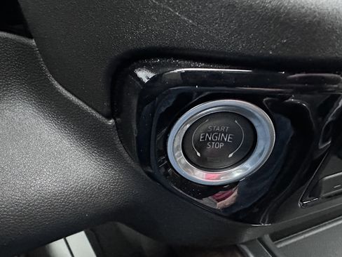 Used 2024 Chevrolet Silverado 3500 High Country image 26