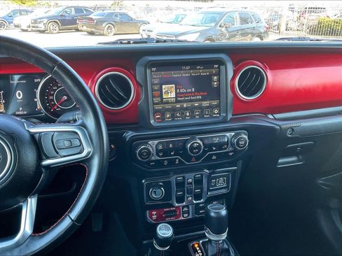 Used 2022 Jeep Gladiator Rubicon w/ LED Lighting Group image 18