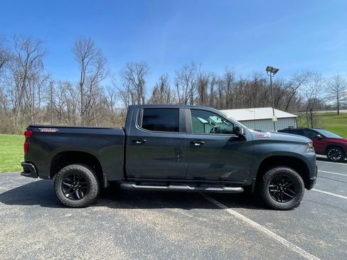 Certified 2021 Chevrolet Silverado 1500 LT Trail Boss w/ Convenience Package II image 2