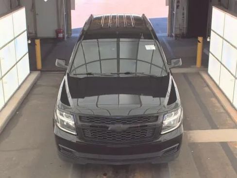 Used 2019 Chevrolet Tahoe LT image 2