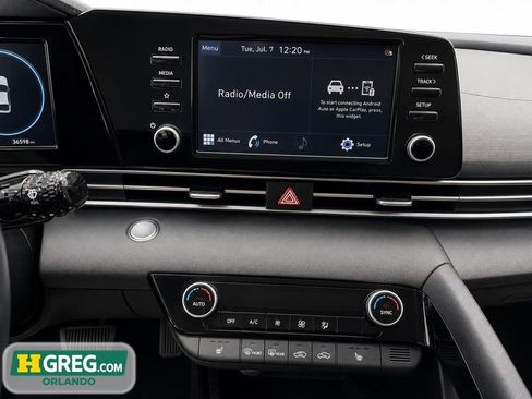 Used 2022 Hyundai Elantra SEL w/ Convenience + Premium Package FWD image 14