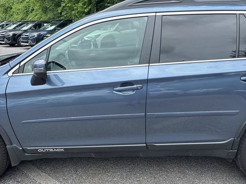 Used 2015 Subaru Outback 2.5i Limited AWD/4WD image 4