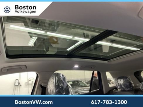 New 2026 Volkswagen Tiguan SE image 27