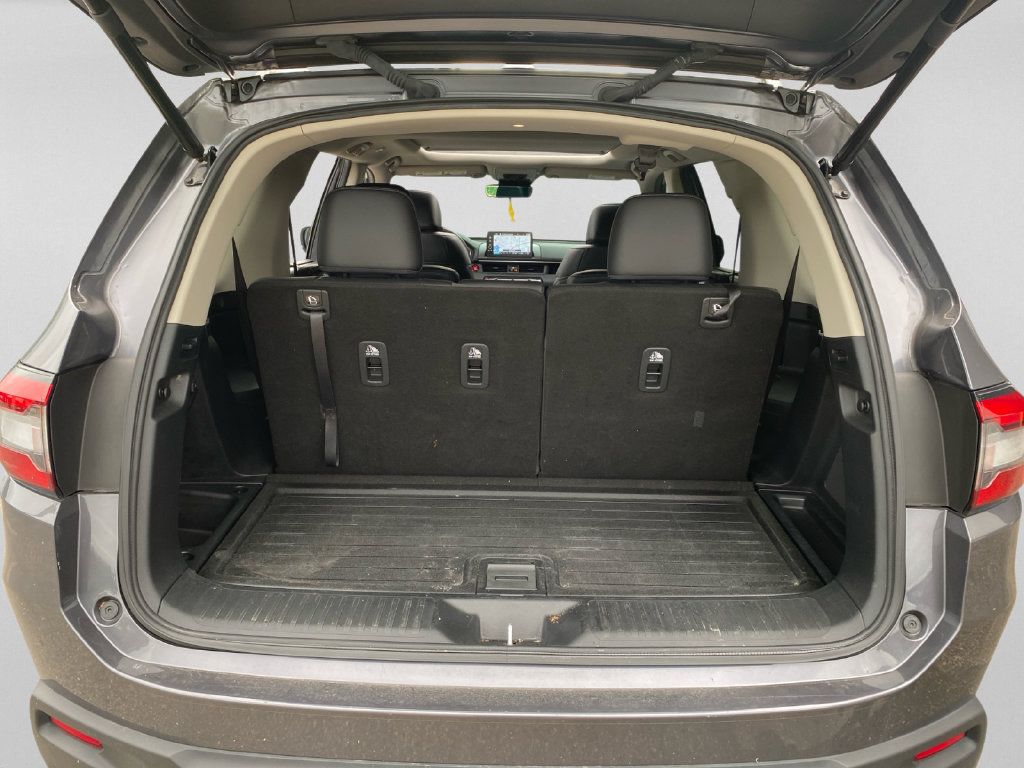 Used 2025 Honda Pilot Touring image 26
