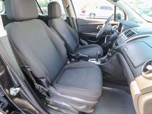 Used 2015 Chevrolet Trax LS image 22