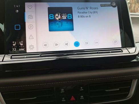 Used 2025 Volkswagen Atlas SEL image 10