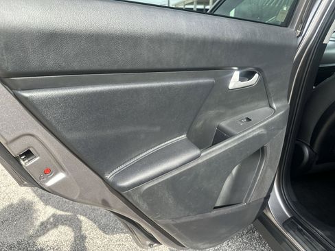 Used 2015 Kia Sportage LX image 30