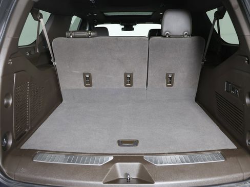 Certified 2023 GMC Yukon XL Denali image 9