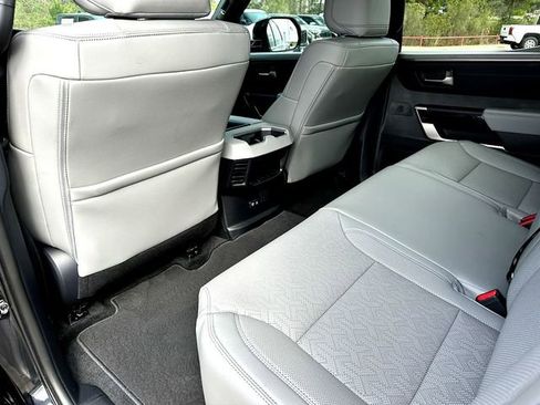 Used 2025 Toyota Tundra Limited image 19