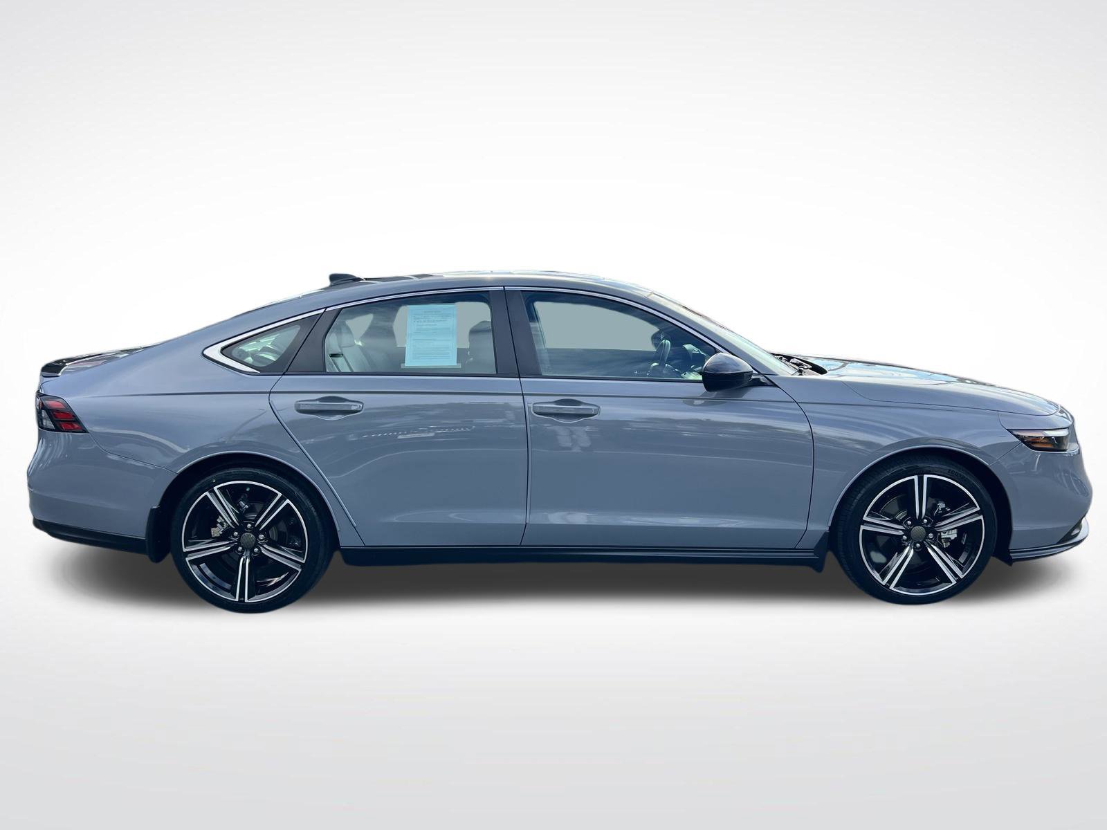 Used 2024 Honda Accord Sport image 11