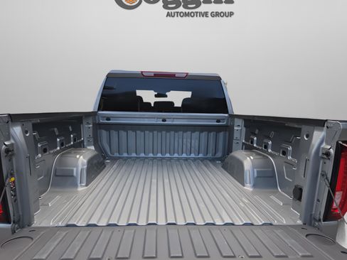 Used 2026 GMC Sierra 1500 SLT AWD/4WD image 13