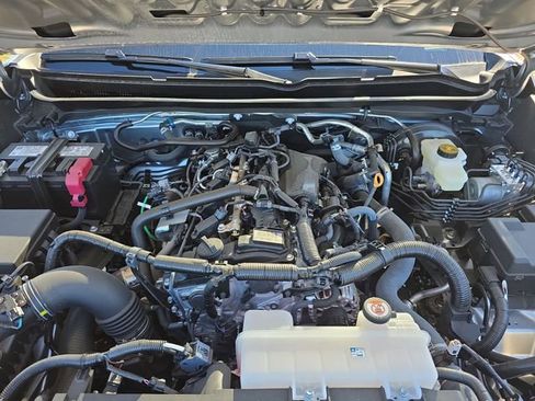 Used 2025 Toyota Tacoma SR5 image 28