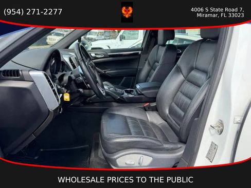 Used 2016 Porsche Cayenne AWD/4WD image 12