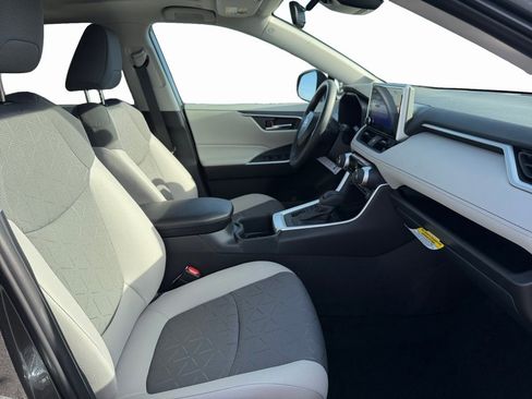 Certified 2025 Toyota RAV4 XLE image 17