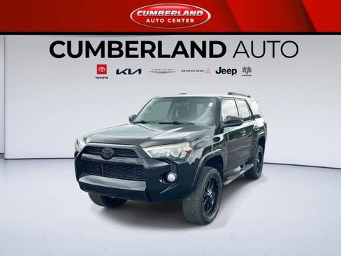 Used 2018 Toyota 4Runner SR5 RWD image 4
