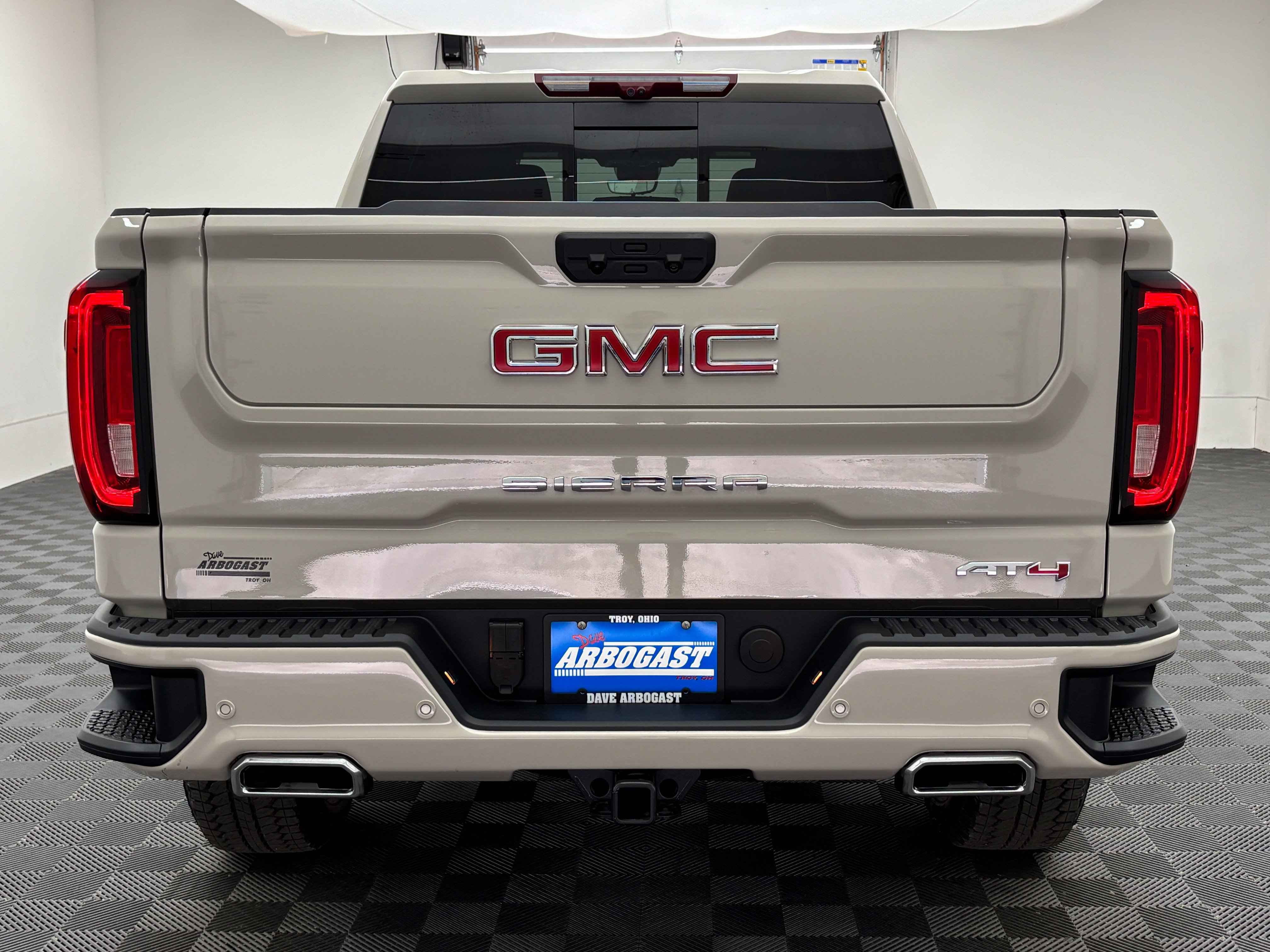 New 2026 GMC Sierra 1500 AT4 w/ AT4 Premium Package AWD/4WD image 11