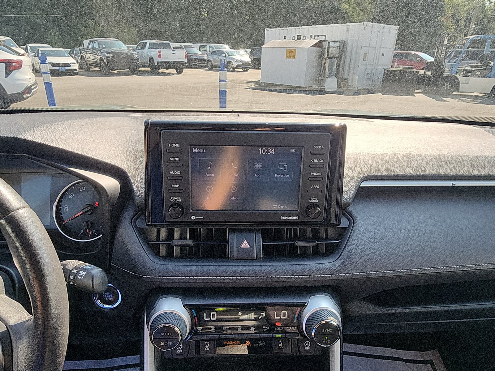 Used 2020 Toyota RAV4 XLE w/ Convenience Package AWD/4WD image 17