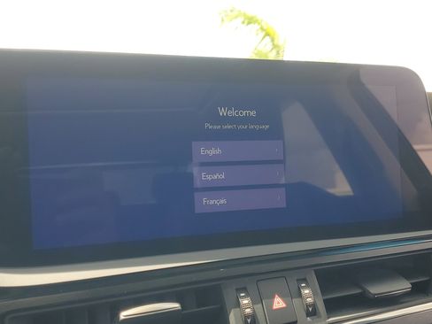 Certified 2024 Lexus ES 350 w/ Technology Package FWD image 27