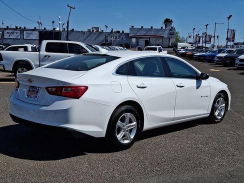 Used 2024 Chevrolet Malibu LT FWD image 6
