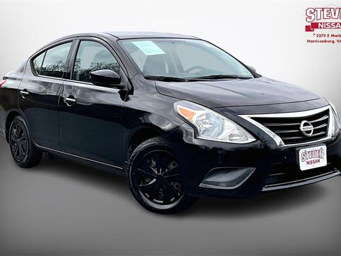 Used 2017 Nissan Versa S Plus image 1