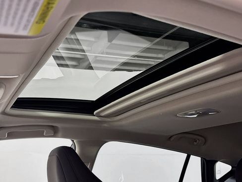 Certified 2025 Subaru Crosstrek 2.0i Premium image 19