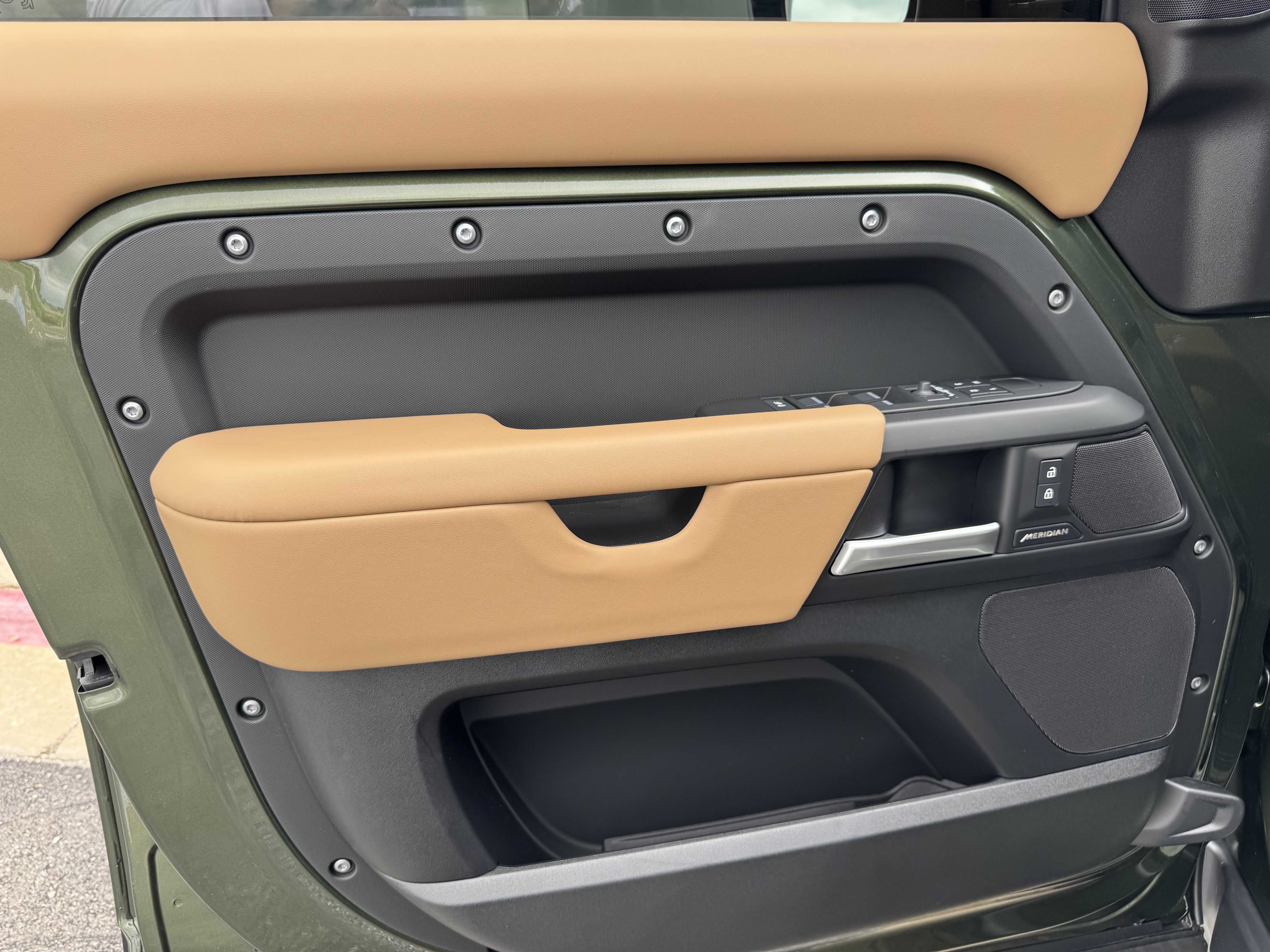 New 2026 Land Rover Defender 110 S AWD/4WD image 10