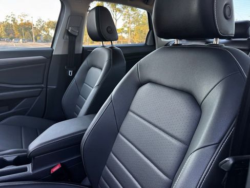 Used 2024 Volkswagen Jetta SE image 35