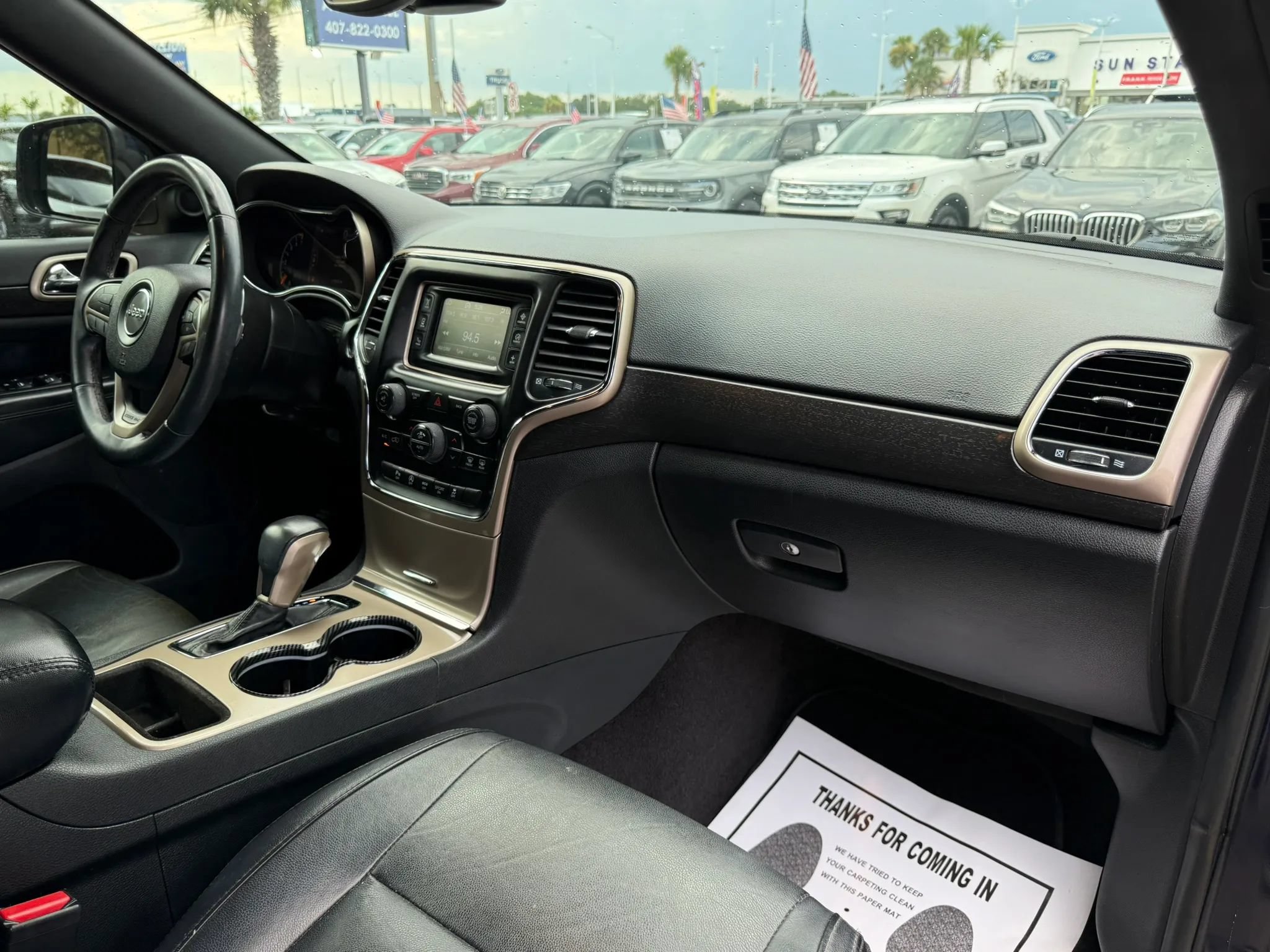 Used 2017 Jeep Grand Cherokee Laredo w/ Quick Order Package 2BE RWD image 13