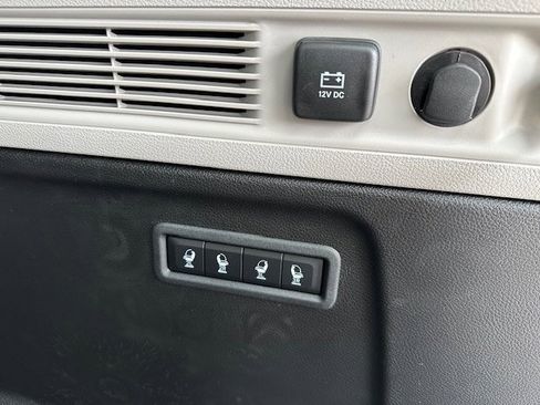 New 2024 Jeep Wagoneer L Base w/ Rear Seat Video Group 1 image 17