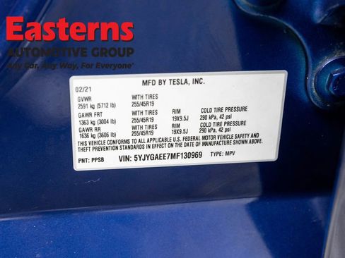 Used 2021 Tesla Model Y Long Range AWD/4WD image 30