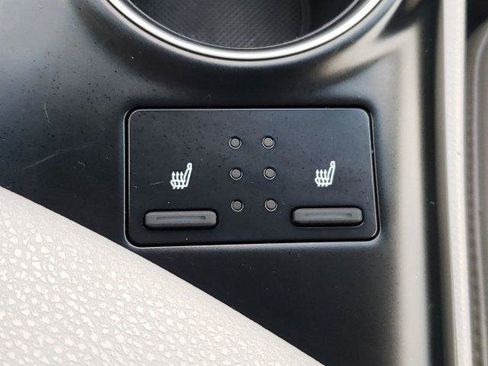 Certified 2018 Toyota Camry XSE FWD image 27