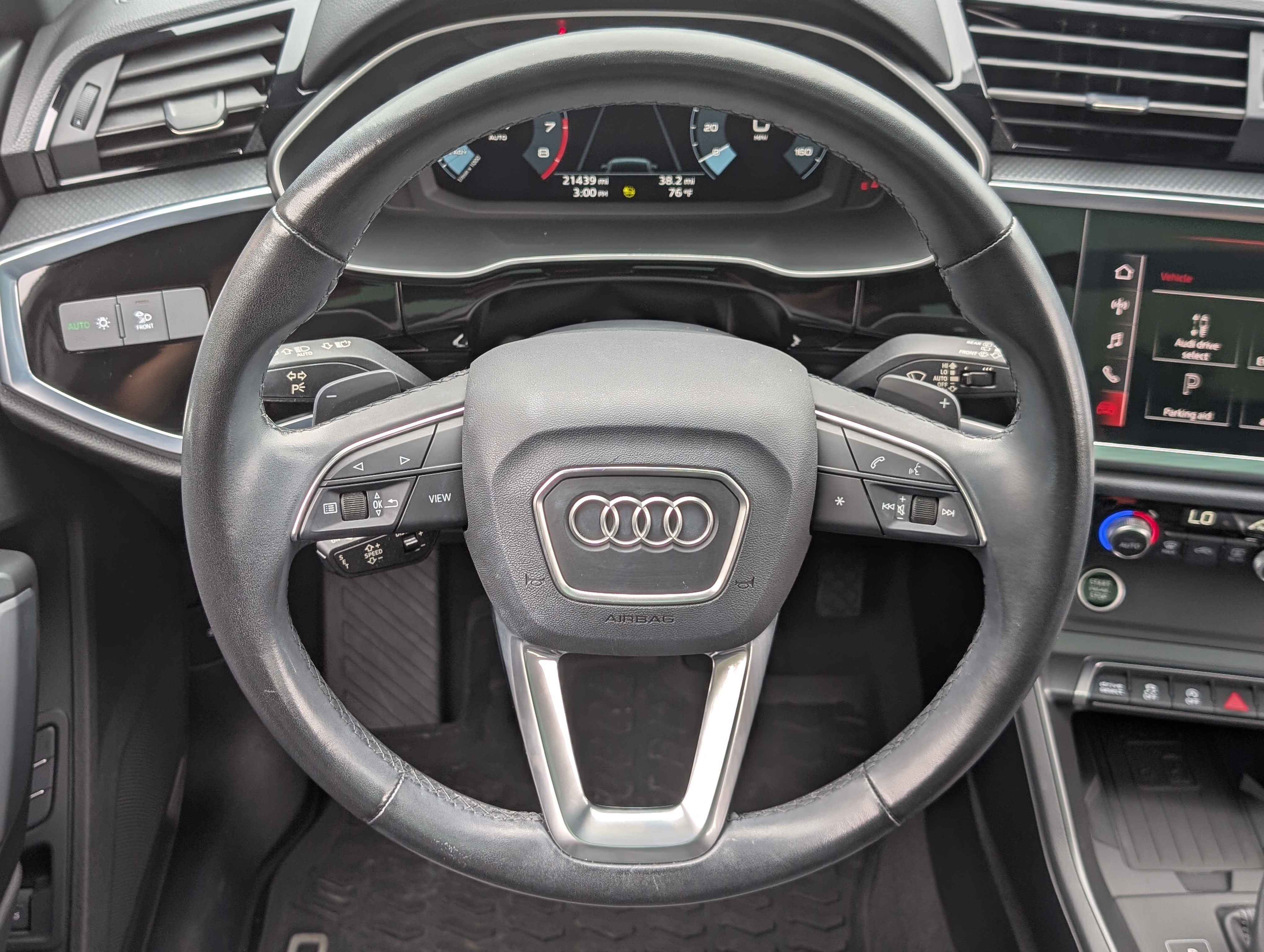 Used 2024 Audi Q3 2.0T Premium w/ Convenience Package AWD/4WD image 24