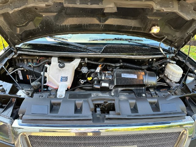Used 2017 GMC Savana 2500 Extended RWD image 36