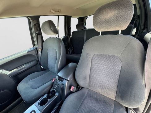Used 2004 Jeep Liberty Limited w/ Security Group AWD/4WD image 19