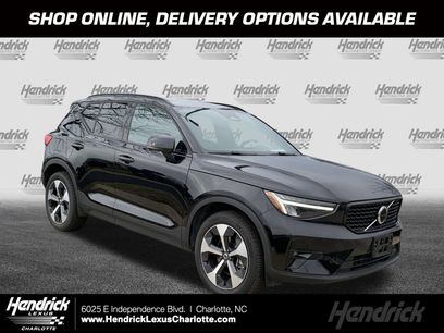 Used 2025 Volvo XC40 B5 Plus
