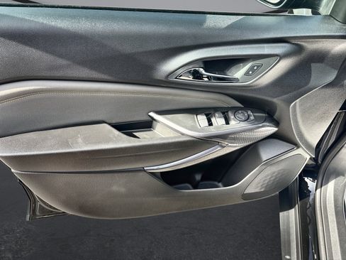 New 2026 Chevrolet Trax ACTIV w/ Sunroof Package image 21