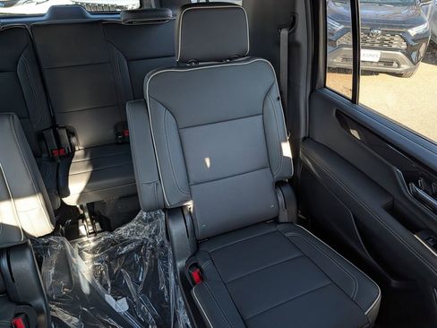 New 2026 GMC Yukon XL Elevation AWD/4WD image 39